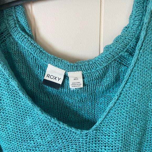 Roxy Blue V-Neck Sweater with Knit Texture - Picture 2 of 4
